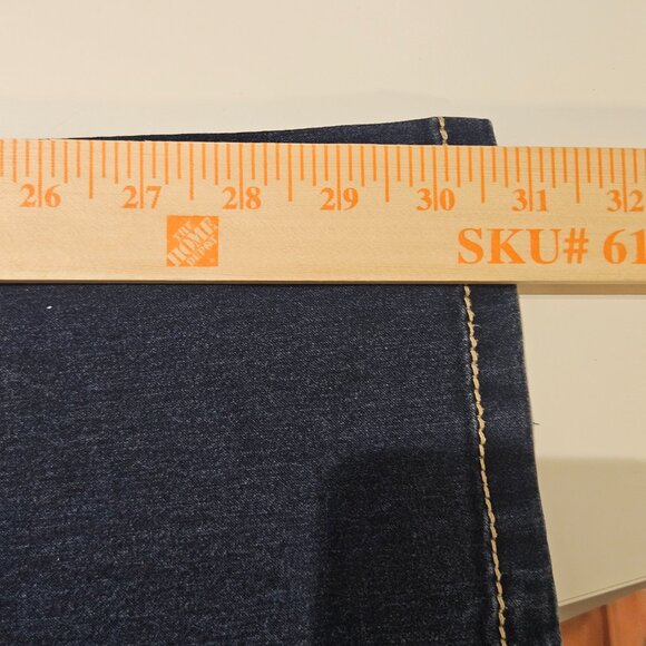 INC Women’s Jeans Size 4 Curvy Fit Skinny Leg Dark Wash Flattering Stretch Denim - Picture 7 of 7